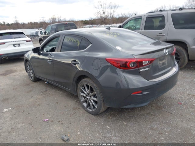 44444348 :رقم المزاد ، 3MZBN1W31JM158330 vin ، 2018 Mazda Mazda3 Grand Touring مزاد بيع