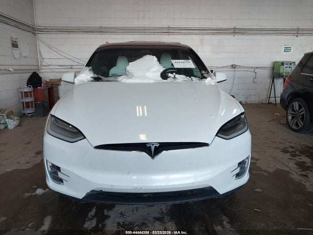 Продажа на аукционе авто 2018 Tesla Model X 100d/75d/p100d, vin: 5YJXCDE25JF130169, номер лота: 44444358