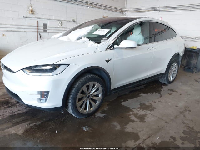 2018 TESLA MODEL X 5YJXCDE25JF130169 Photo 1