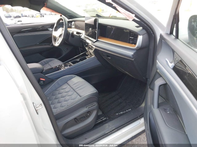 44444374 :رقم المزاد ، 3VVUW7RM1TM034935 vin ، 2026 Volkswagen Tiguan Sel R-line Turbo مزاد بيع
