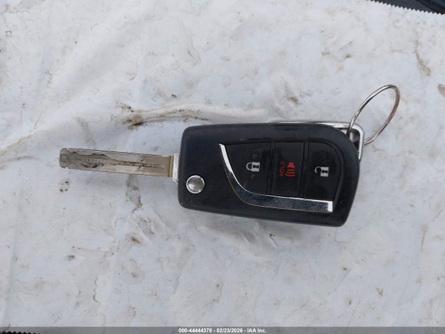 Toyota RAV4 LE 2019 2T3H1RFV6KW012711 Image 11