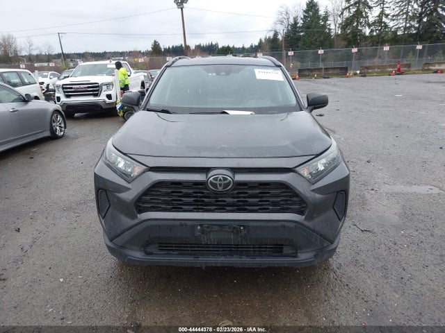 Toyota RAV4 LE 2019 2T3H1RFV6KW012711 Image 13