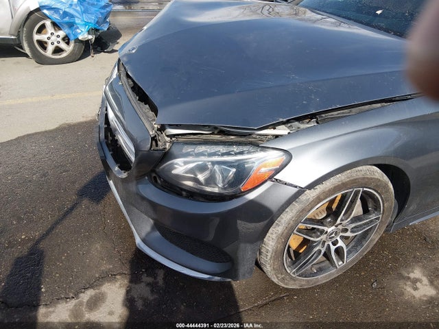 55SWF4KB0JU243582 Mercedes-Benz C 300 4matic