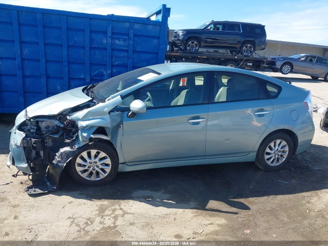 Toyota PRIUS PLUG-IN 2015 JTDKN3DP9F3072955 Image 14