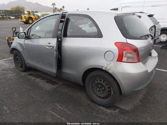 2008 TOYOTA YARIS JTDJT923585168710 Photo 2