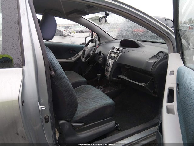 2008 TOYOTA YARIS JTDJT923585168710 Photo 4