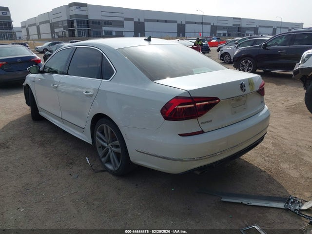 Продаж на аукціоні авто 2017 Volkswagen Passat 1.8t R-line, vin: 1VWDT7A39HC039753, номер лоту: 44444476