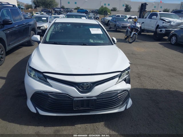 4T1B11HK2KU811064 Toyota CAMRY LE