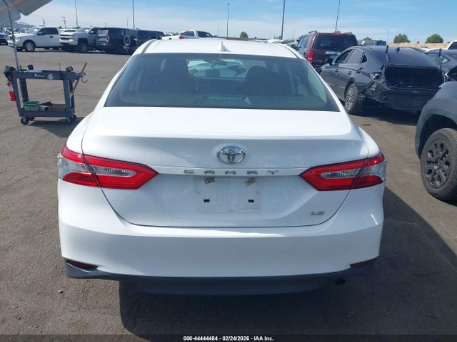 4T1B11HK2KU811064 Toyota CAMRY LE