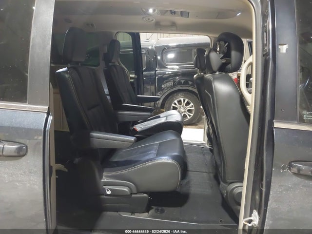 2014 Chrysler Town & Country Touring მანქანა იყიდება აუქციონზე, vin: 2C4RC1BG4ER359038, აუქციონის ნომერი: 44444489