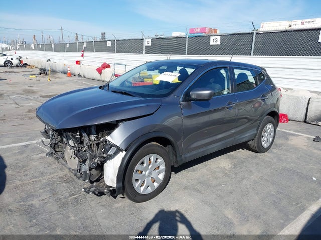 JN1BJ1CVXLW545890 Nissan Rogue Sport S Fwd Xtronic Cvt