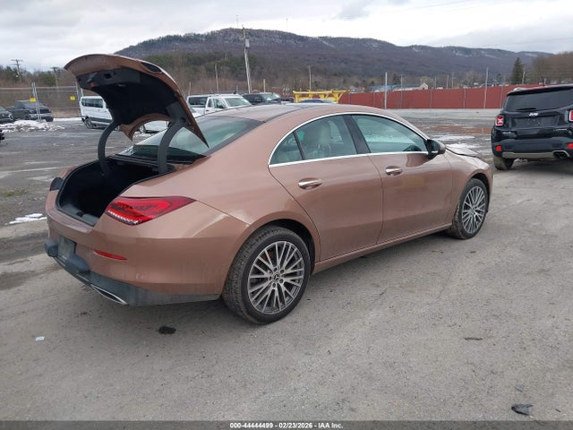 2021 MERCEDES-BENZ CLA 250 W1K5J4HB1MN215403 Photo 3