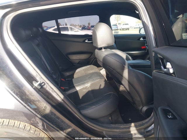 KNAE15LA7L6082828 KIA Stinger Gt-line