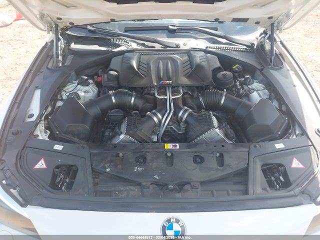 2016 BMW M5 WBSFV9C50GD595631 Photo 9