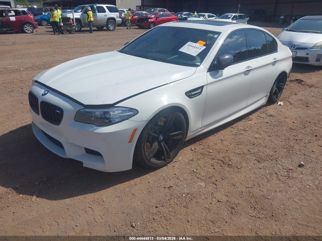 2016 BMW M5 WBSFV9C50GD595631 Photo 1