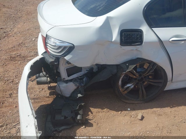 2016 BMW M5 WBSFV9C50GD595631 Photo 5