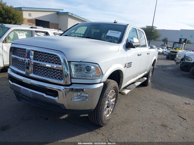 2015 RAM 2500 3C6UR5FL5FG691897 Photo 1