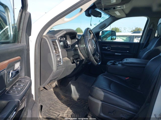 2015 RAM 2500 3C6UR5FL5FG691897 Photo 4