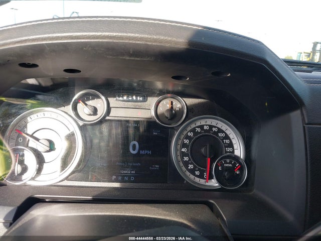 2015 RAM 2500 3C6UR5FL5FG691897 Photo 6