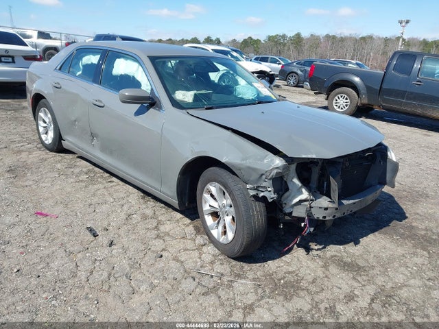 Продаж на аукціоні авто 2018 Chrysler 300 Touring, vin: 2C3CCAAG3JH320369, номер лоту: 44444689