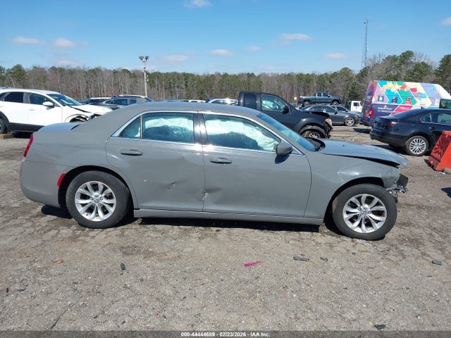 2018 Chrysler 300 Touring მანქანა იყიდება აუქციონზე, vin: 2C3CCAAG3JH320369, აუქციონის ნომერი: 44444689