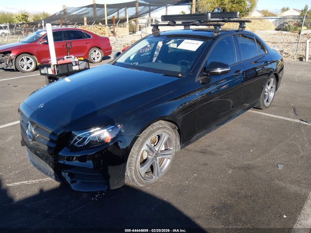 2018 MERCEDES-BENZ E 300 WDDZF4JB8JA395821 Photo 1