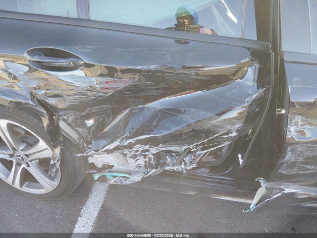 2018 MERCEDES-BENZ E 300 WDDZF4JB8JA395821 Photo 7