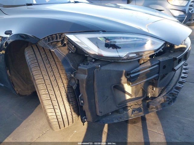 Tesla Model S 60d/70d/75d/85d/90d 2016 5YJSA1E23GF139265 Image 12