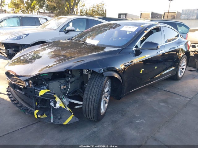 Tesla Model S 60d/70d/75d/85d/90d 2016 5YJSA1E23GF139265 Image 2
