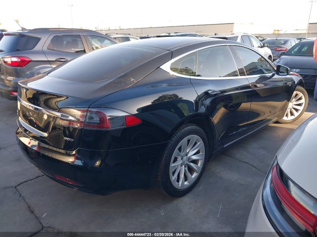 Tesla Model S 60d/70d/75d/85d/90d 2016 5YJSA1E23GF139265 Image 4