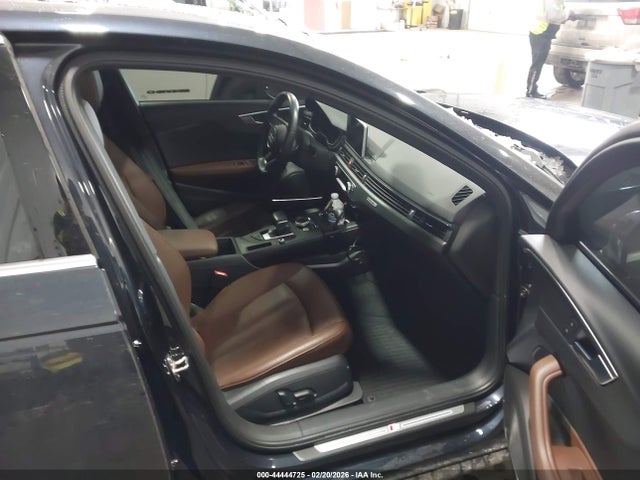 2017 AUDI A4 WAUENAF44HN050323 Photo 4