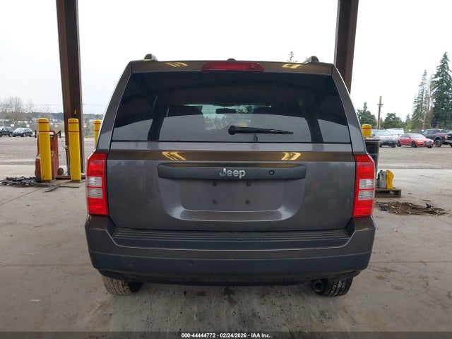1C4NJPBA3GD715780 Jeep Patriot Sport