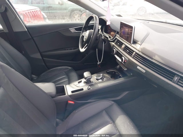 Продаж на аукціоні авто 2017 Audi A4 2.0t Premium, vin: WAUENAF48HN025683, номер лоту: 44444805