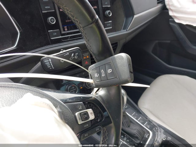 44444848 :رقم المزاد ، 3VWCB7BU9KM142277 vin ، 2019 Volkswagen Jetta 1.4t R-line/1.4t S/1.4t Se مزاد بيع