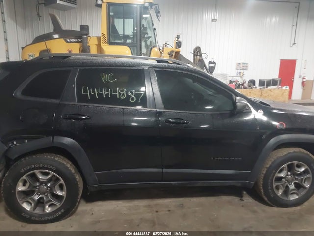 Продаж на аукціоні авто 2019 Jeep Cherokee Trailhawk, vin: 1C4PJMBN0KD277545, номер лоту: 44444887