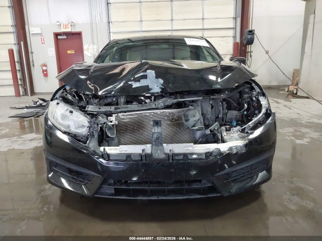 2HGFC4A52JH302018 Honda Civic Lx