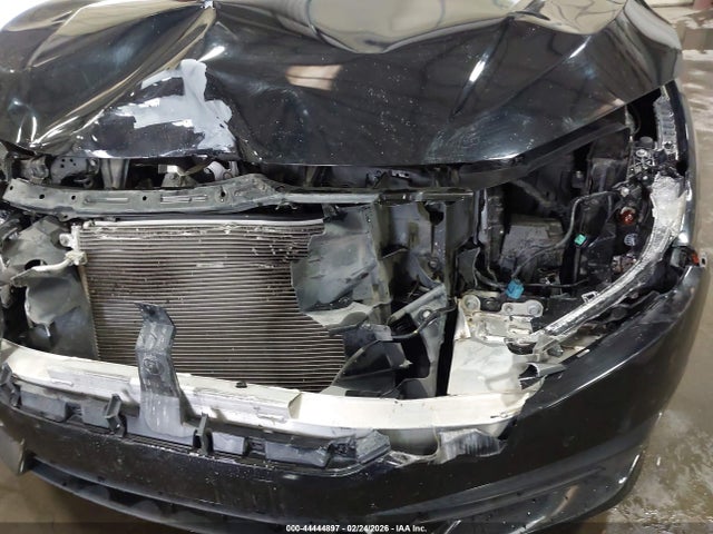 2HGFC4A52JH302018 Honda Civic Lx