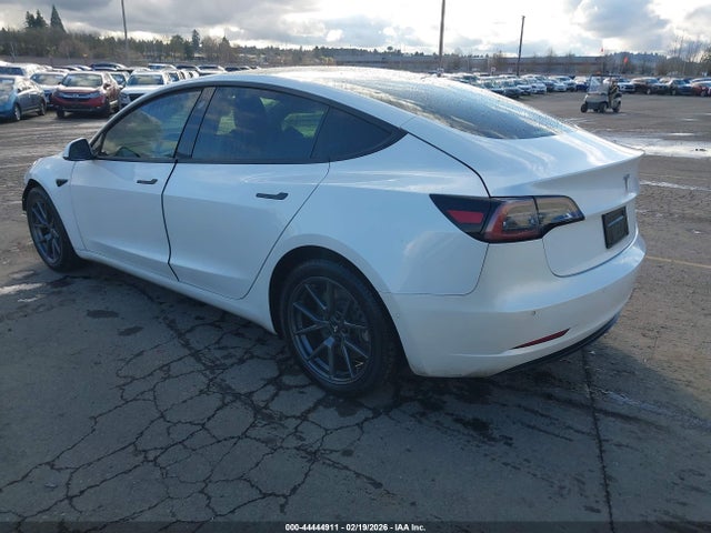 2021 Tesla Model 3 Standard Range Plus Rear-wheel Drive მანქანა იყიდება აუქციონზე, vin: 5YJ3E1EA5MF930442, აუქციონის ნომერი: 44444911