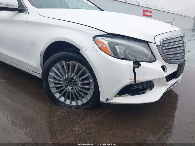 Aukcja sprzedaży 2015 Mercedes-benz C 300 Luxury 4matic, vin: 55SWF4KB5FU009042, numer aukcji: 44444958