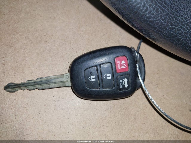 4T4BF1FK2ER428661 Toyota CAMRY LE