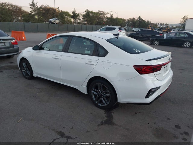 2021 Kia Forte Gt-line მანქანა იყიდება აუქციონზე, vin: 3KPF34AD0ME286763, აუქციონის ნომერი: 44444971