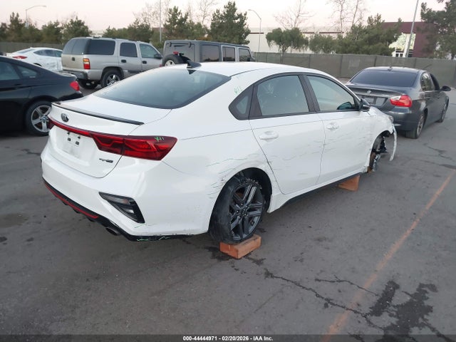2021 Kia Forte Gt-line მანქანა იყიდება აუქციონზე, vin: 3KPF34AD0ME286763, აუქციონის ნომერი: 44444971