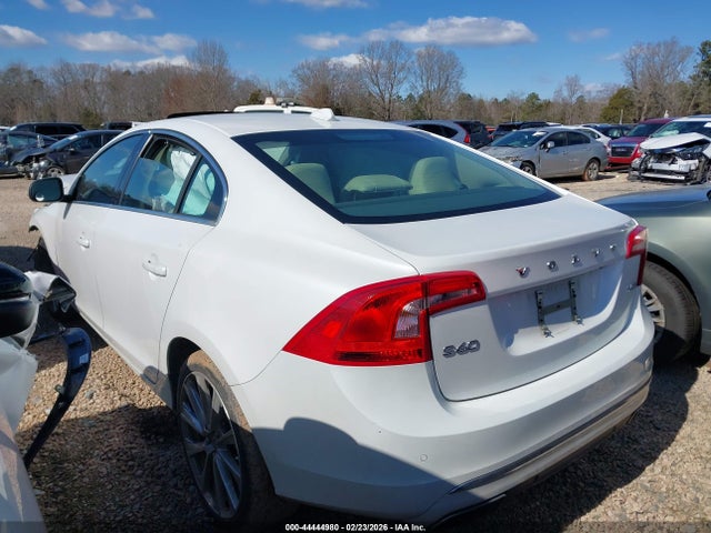 2017 VOLVO S60 INSCRIPTION LYV402HK9HB126567 Photo 2