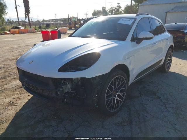 2019 PORSCHE MACAN WP1AA2A55KLB00229 Photo 1