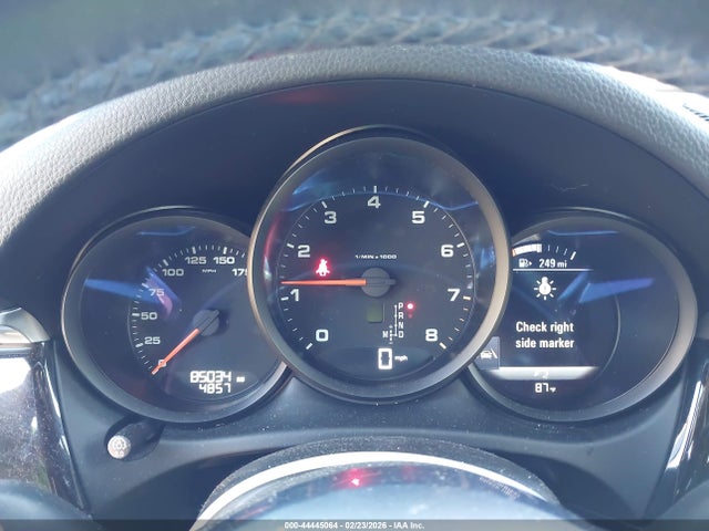 2019 PORSCHE MACAN WP1AA2A55KLB00229 Photo 6