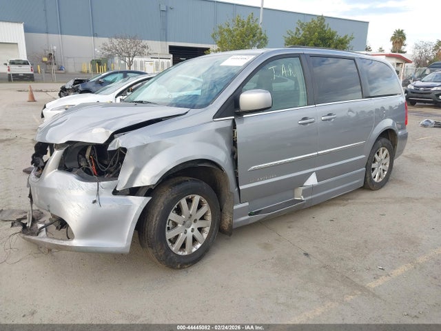 44445082 :رقم المزاد ، 2C4RC1BG0FR673383 vin ، 2015 Chrysler Town & Country Touring مزاد بيع
