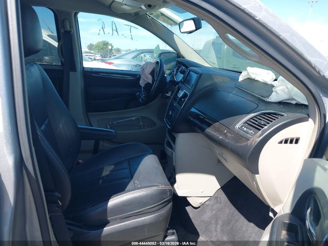 44445082 :رقم المزاد ، 2C4RC1BG0FR673383 vin ، 2015 Chrysler Town & Country Touring مزاد بيع