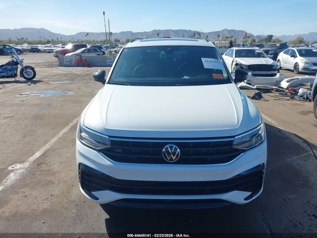 3VVCB7AX9PM109125 Volkswagen Tiguan 2.0t Se R-line Black