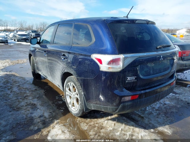 2014 MITSUBISHI OUTLANDER JA4AZ3A36EZ000943 Photo 2