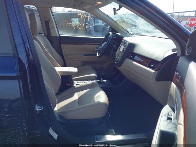 2014 MITSUBISHI OUTLANDER JA4AZ3A36EZ000943 Photo 4